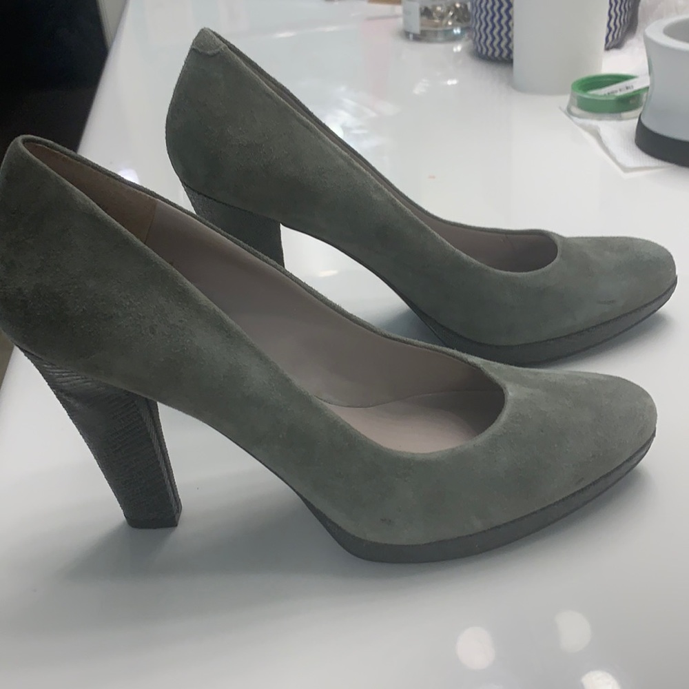 Light olive green color heels